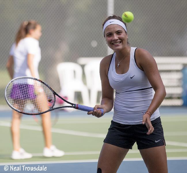 Gabriela Ruse la Montreal